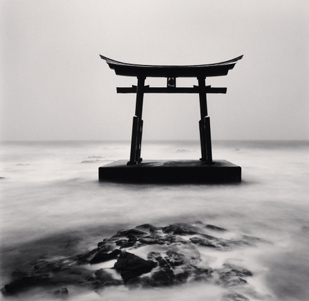 Torii Gate, Study 2, Shosanbetsu, Hokkaido, Japan. 2014.jpgのサムネール画像